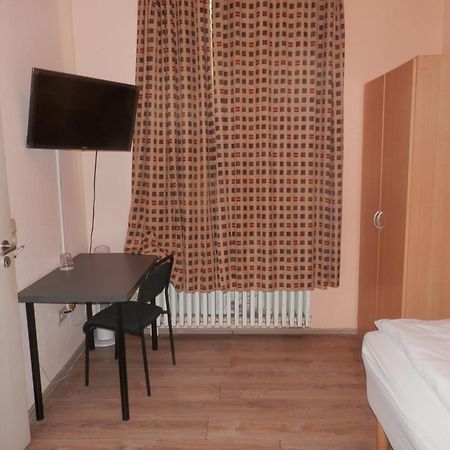 Relax Hotel-Ludwigshafen Екстер'єр фото