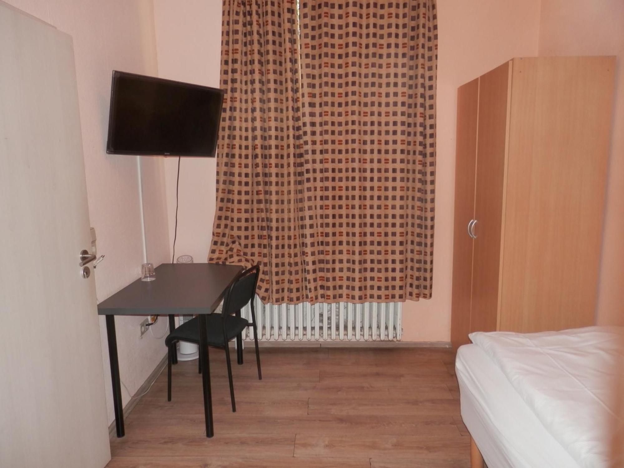 Relax Hotel-Ludwigshafen Екстер'єр фото