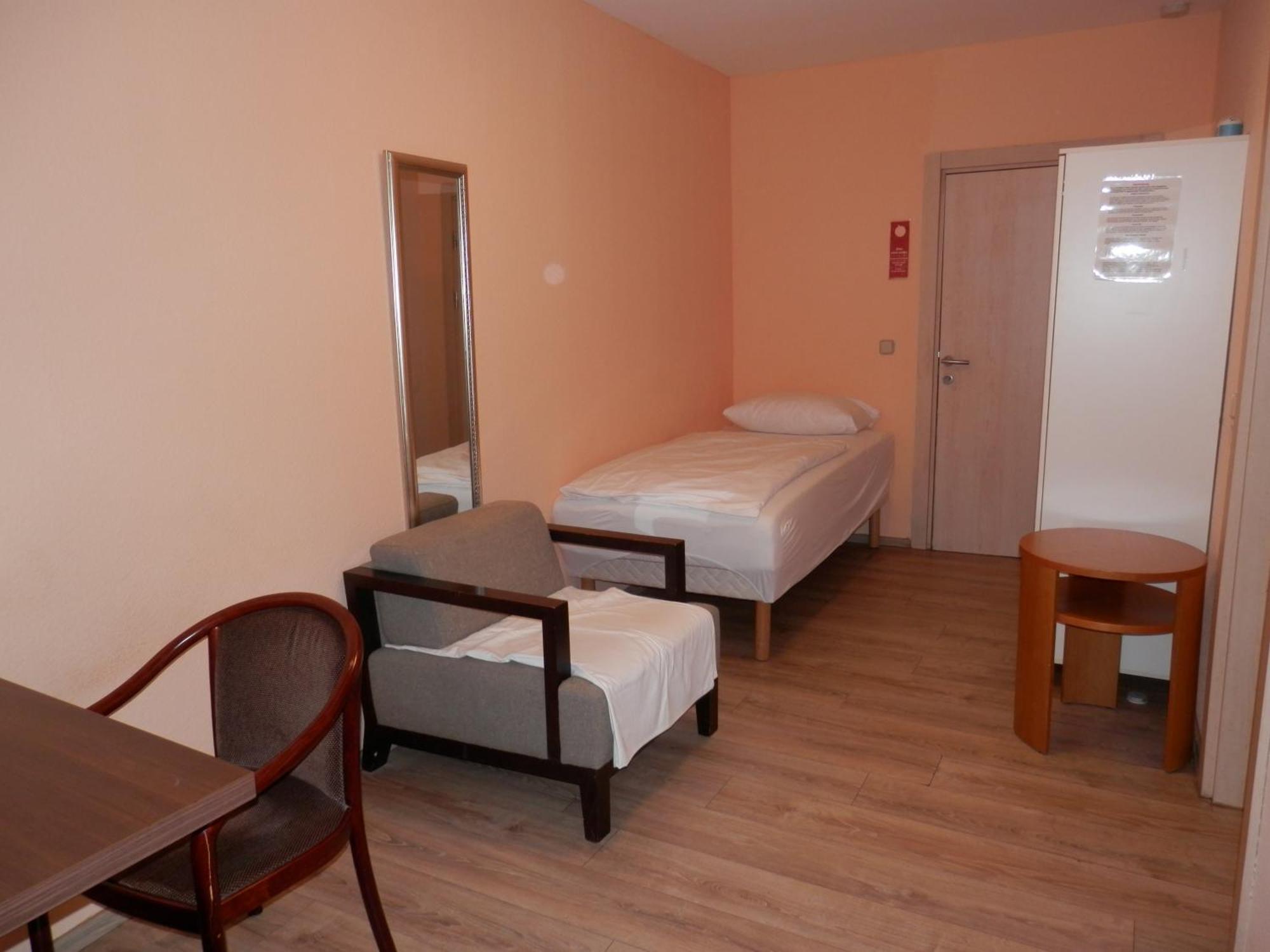 Relax Hotel-Ludwigshafen Екстер'єр фото