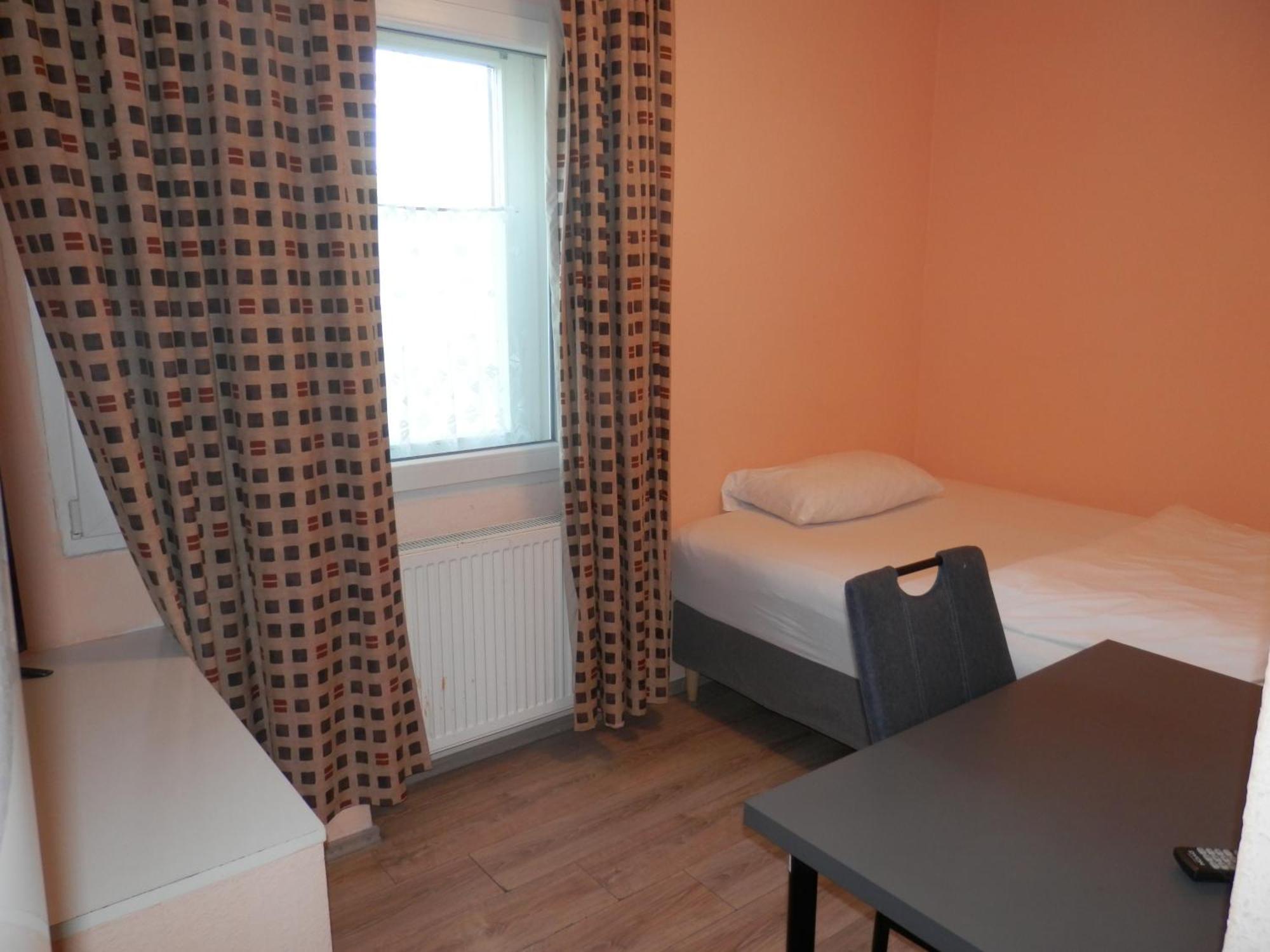 Relax Hotel-Ludwigshafen Екстер'єр фото