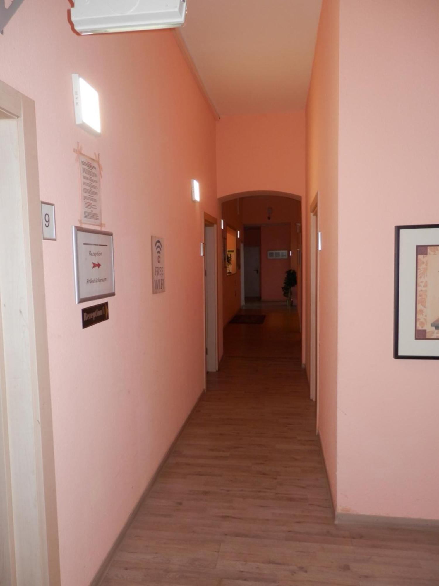 Relax Hotel-Ludwigshafen Екстер'єр фото